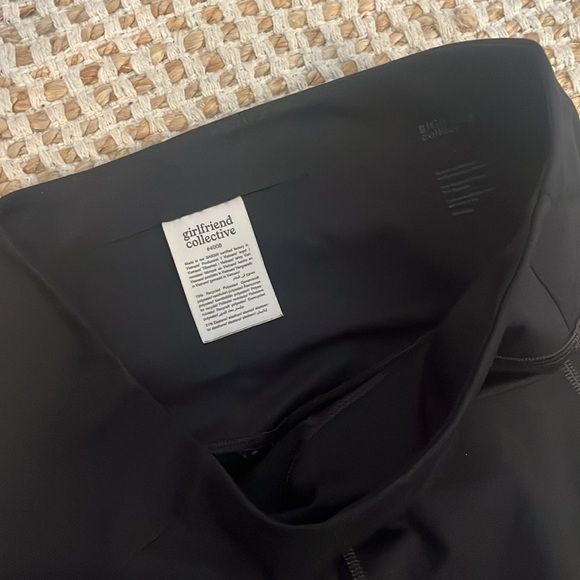 girlfriend collective women’s size large black leggings - Picture 3 of 3